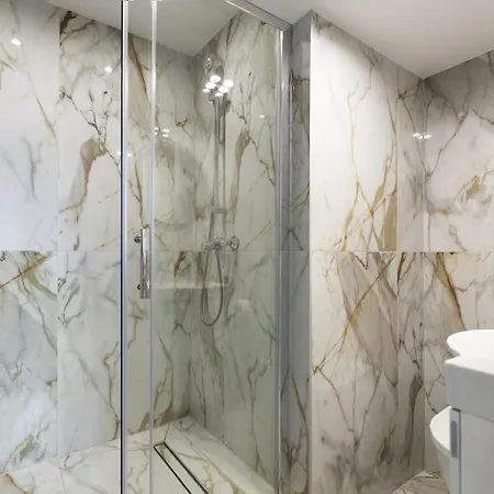 Panorama- The View Of By Elite Aparthotel