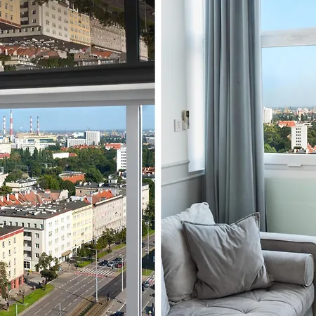 Panorama- The View Of By Elite 3* Гданьск