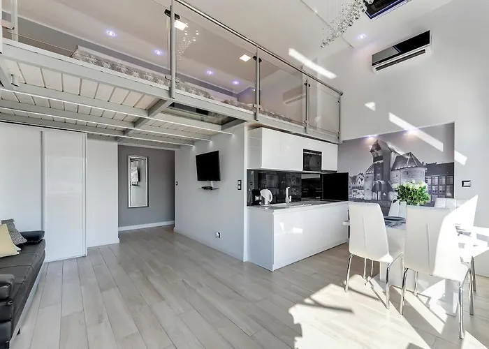 Apartmanhotel Panorama- The View Of By Elite